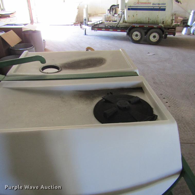 image for item DD2667 2004 Easy Lawn L65 hydroseeder