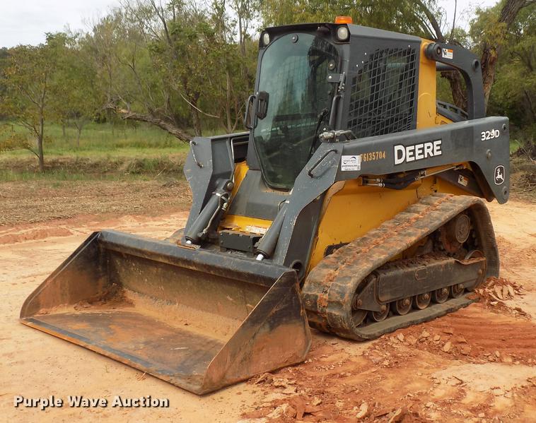 image for item DD3484 2010 John Deere 329D skid steer