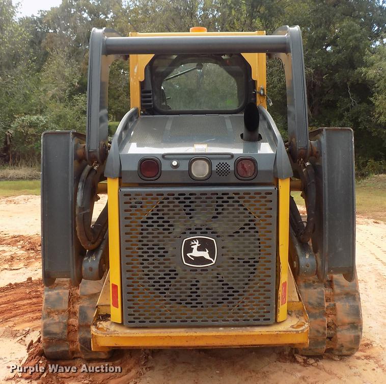 image for item DD3484 2010 John Deere 329D skid steer