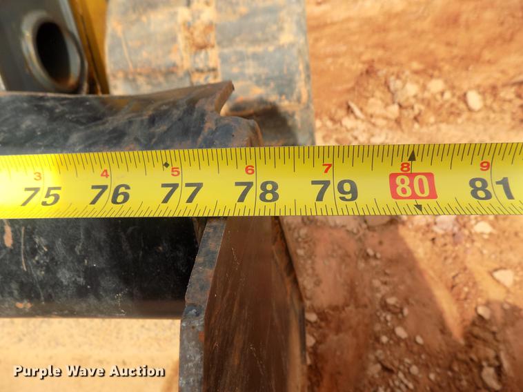 image for item DD3484 2010 John Deere 329D skid steer