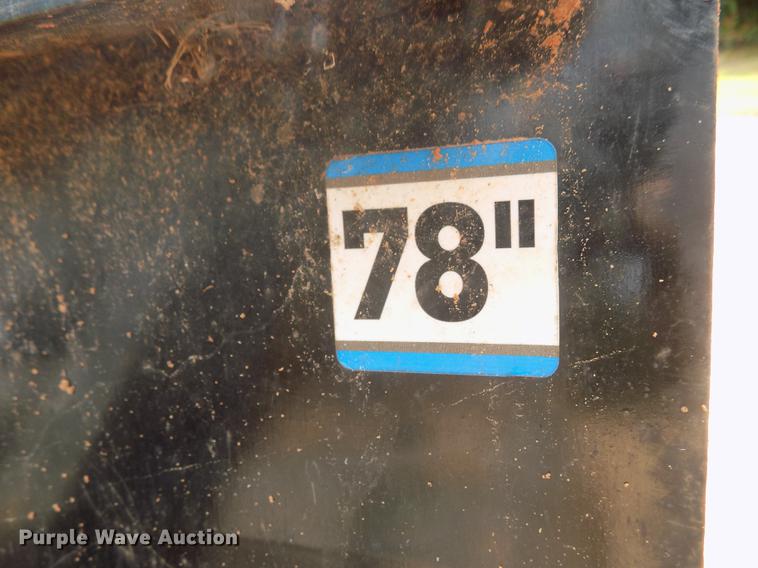 image for item DD3484 2010 John Deere 329D skid steer