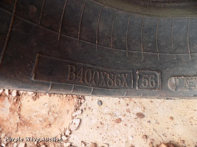 image for item DD3484 2010 John Deere 329D skid steer