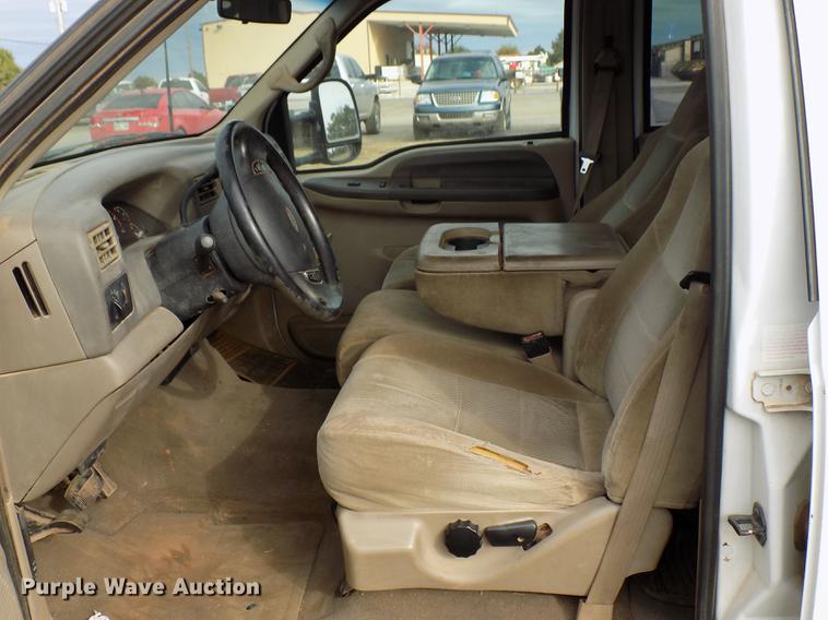 image for item DD3506 2002 Ford F350 Super Duty Crew Cab utility bed pickup truck