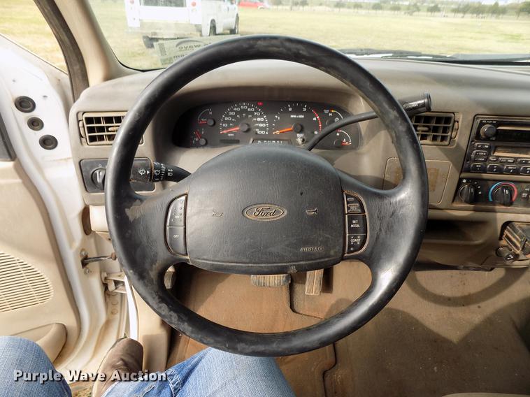 image for item DD3506 2002 Ford F350 Super Duty Crew Cab utility bed pickup truck