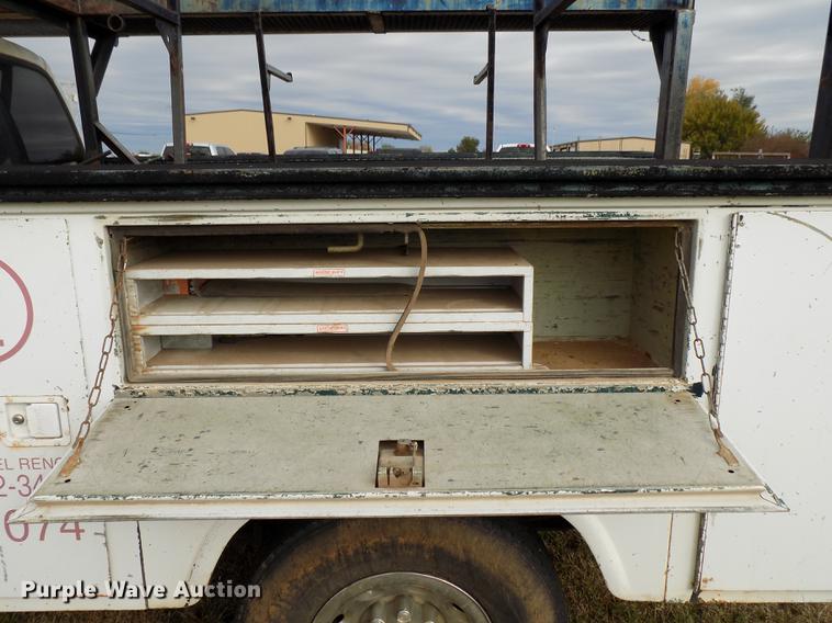 image for item DD3506 2002 Ford F350 Super Duty Crew Cab utility bed pickup truck