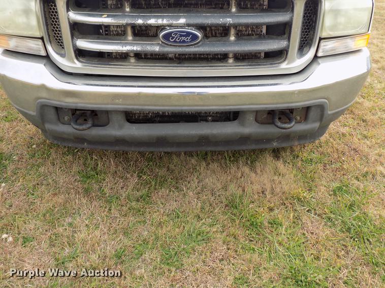 image for item DD3506 2002 Ford F350 Super Duty Crew Cab utility bed pickup truck