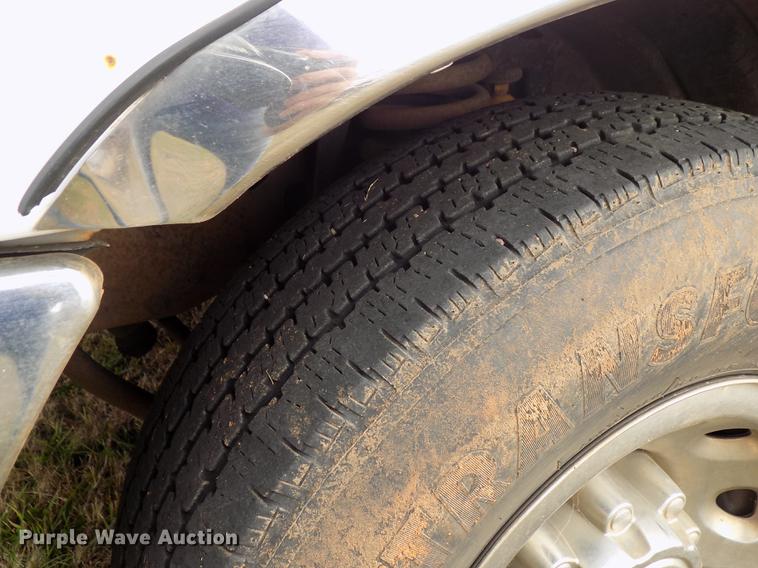 image for item DD3506 2002 Ford F350 Super Duty Crew Cab utility bed pickup truck