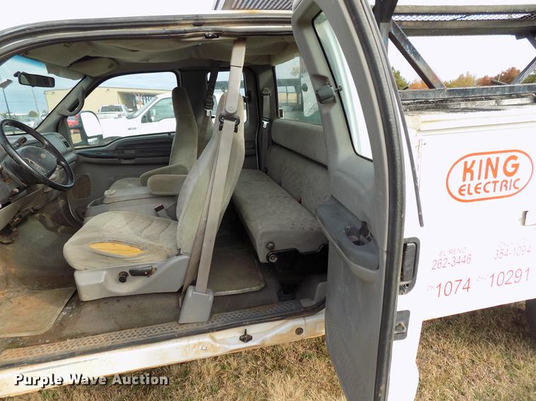 image for item DD3507 1999 Ford F350 Super Duty SuperCab pickup truck