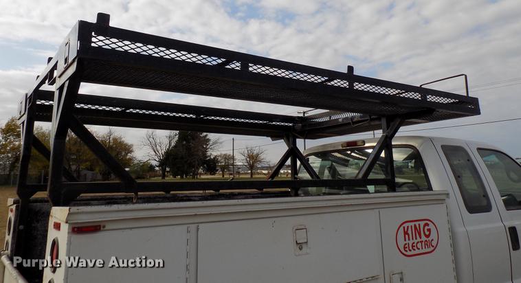 image for item DD3507 1999 Ford F350 Super Duty SuperCab pickup truck