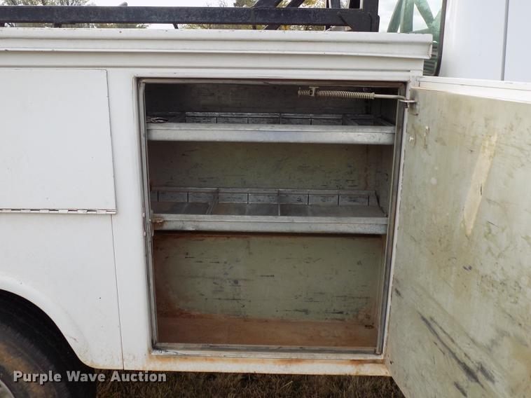 image for item DD3507 1999 Ford F350 Super Duty SuperCab pickup truck