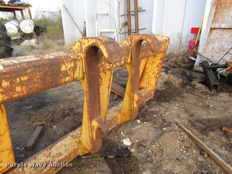 image for item DD3790 Balderson wheel loader forks