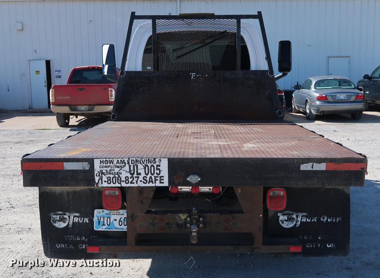 image for item DD5332 2003 Chevrolet C4500 flatbed truck