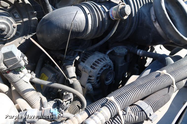 image for item DD5332 2003 Chevrolet C4500 flatbed truck