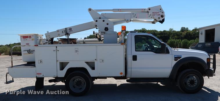 image for item DD5333 2008 Ford F550 bucket truck