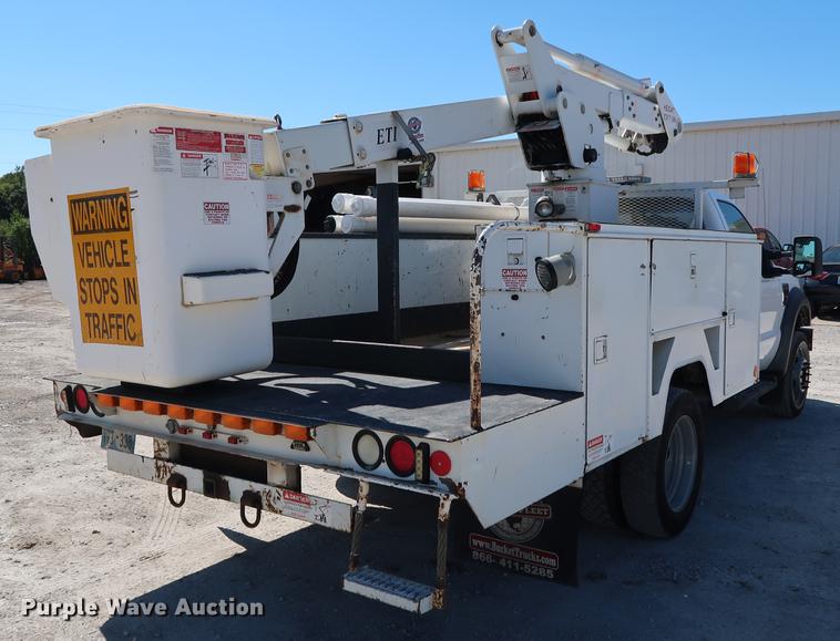 image for item DD5333 2008 Ford F550 bucket truck
