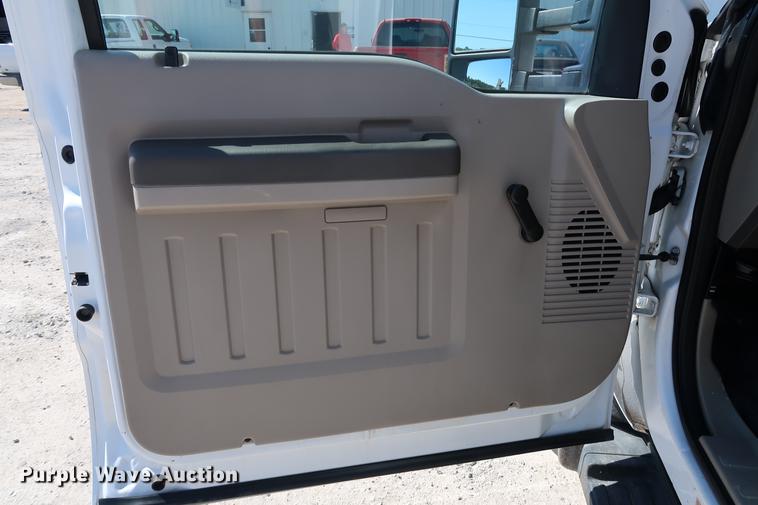 image for item DD5333 2008 Ford F550 bucket truck