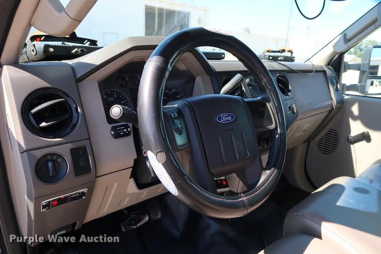 image for item DD5333 2008 Ford F550 bucket truck