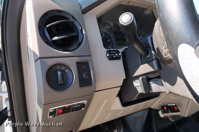 image for item DD5333 2008 Ford F550 bucket truck