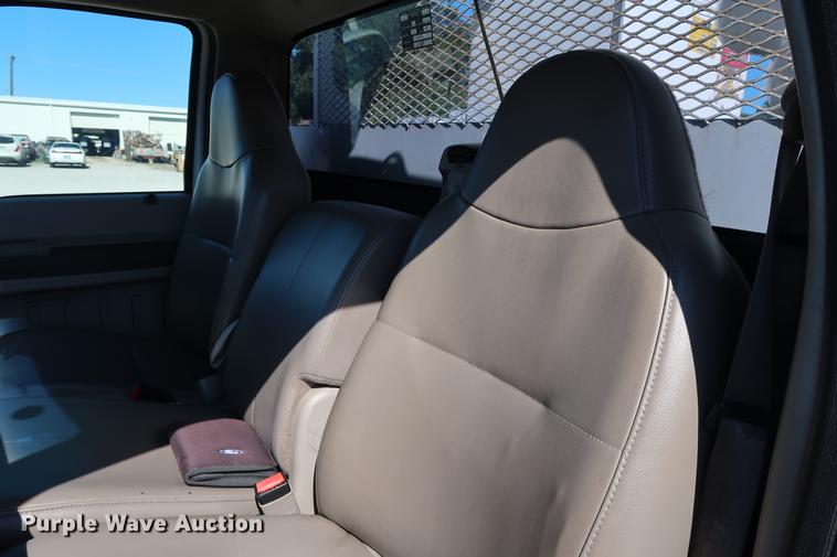 image for item DD5333 2008 Ford F550 bucket truck