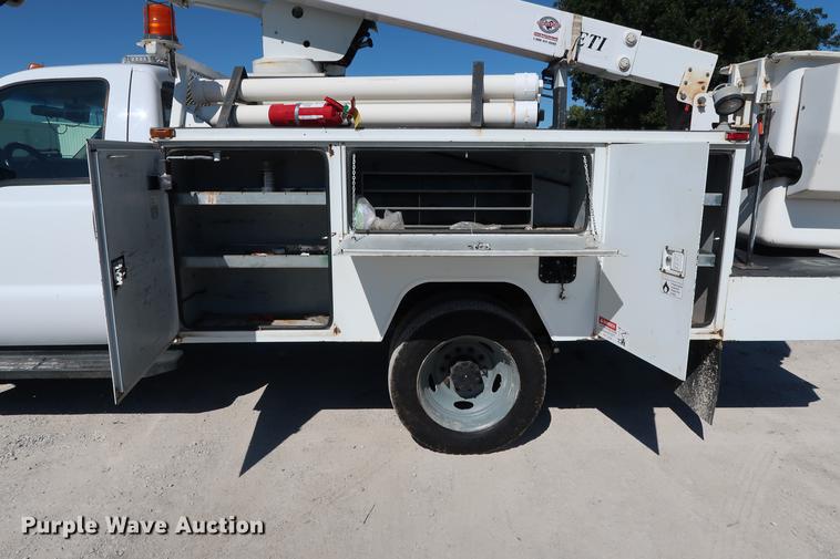 image for item DD5333 2008 Ford F550 bucket truck