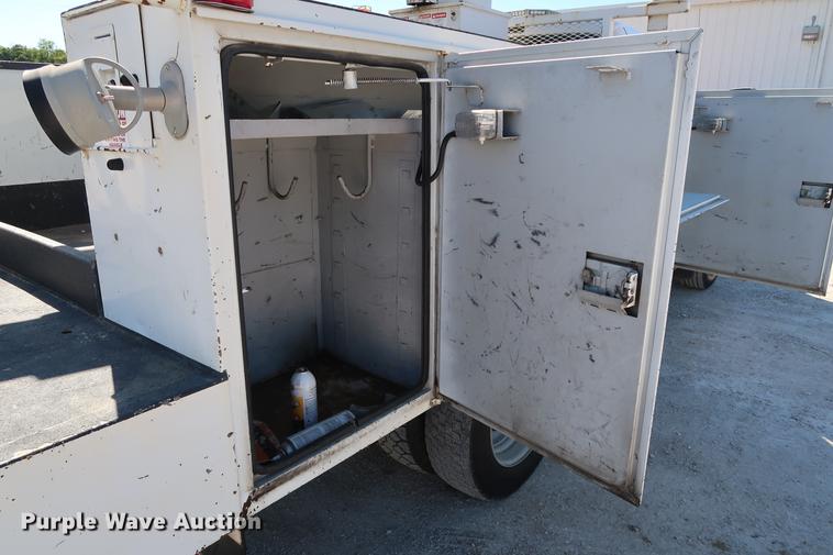 image for item DD5333 2008 Ford F550 bucket truck