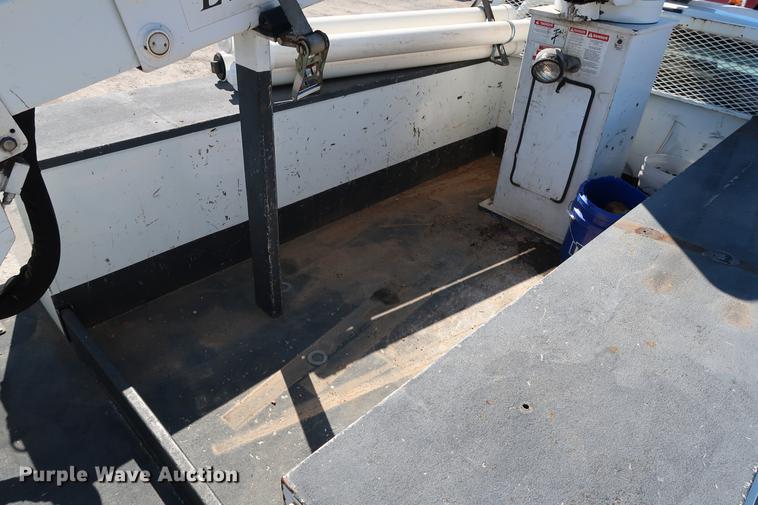 image for item DD5333 2008 Ford F550 bucket truck