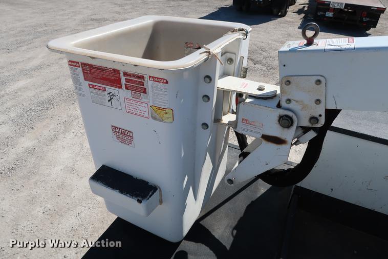 image for item DD5333 2008 Ford F550 bucket truck