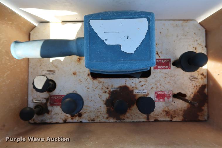 image for item DD5333 2008 Ford F550 bucket truck