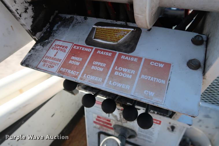 image for item DD5333 2008 Ford F550 bucket truck