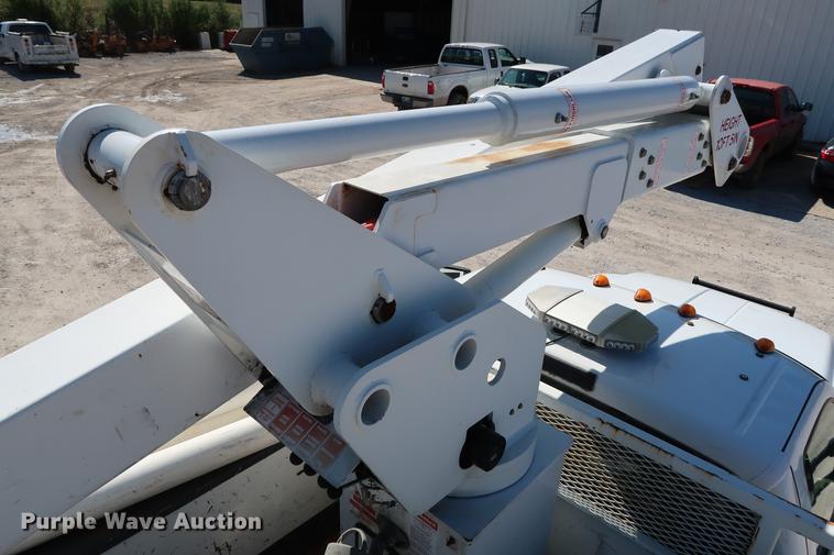 image for item DD5333 2008 Ford F550 bucket truck