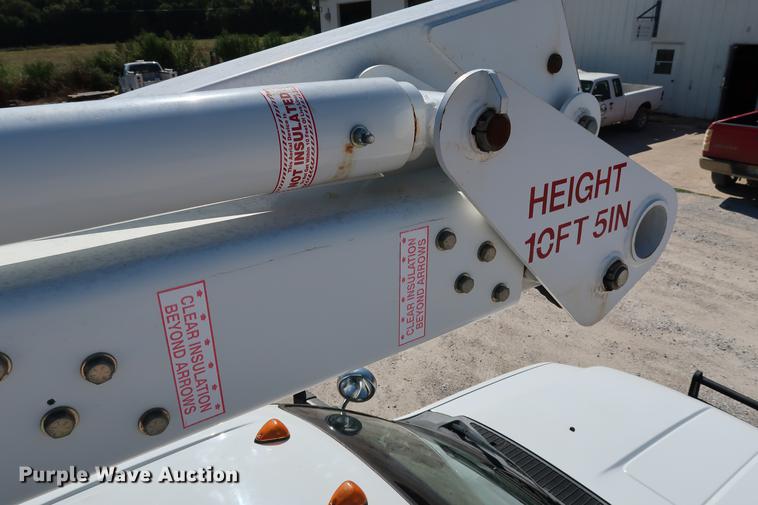 image for item DD5333 2008 Ford F550 bucket truck