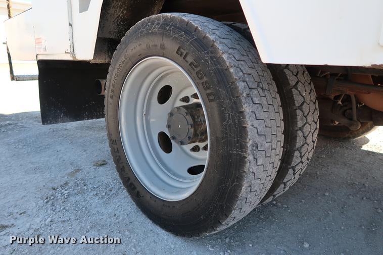 image for item DD5333 2008 Ford F550 bucket truck