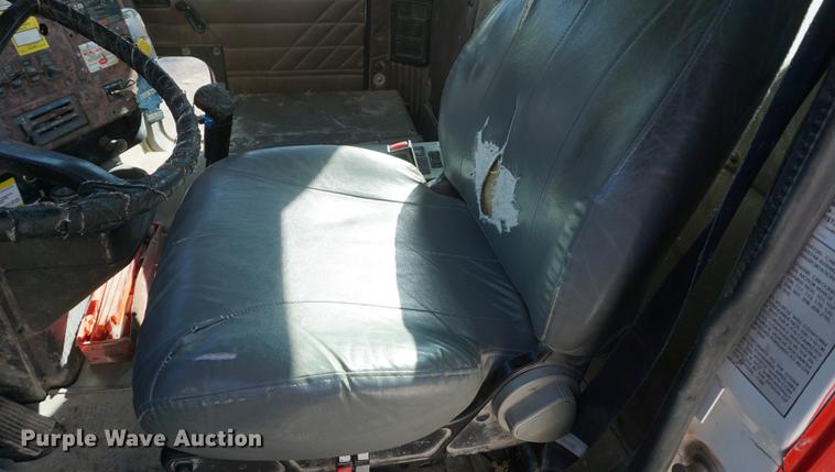 image for item DD6633 1999 International Paystar 5000 ready mix truck