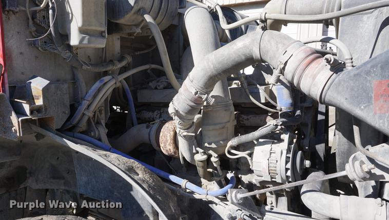 image for item DD6633 1999 International Paystar 5000 ready mix truck