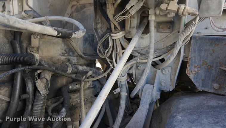 image for item DD6633 1999 International Paystar 5000 ready mix truck