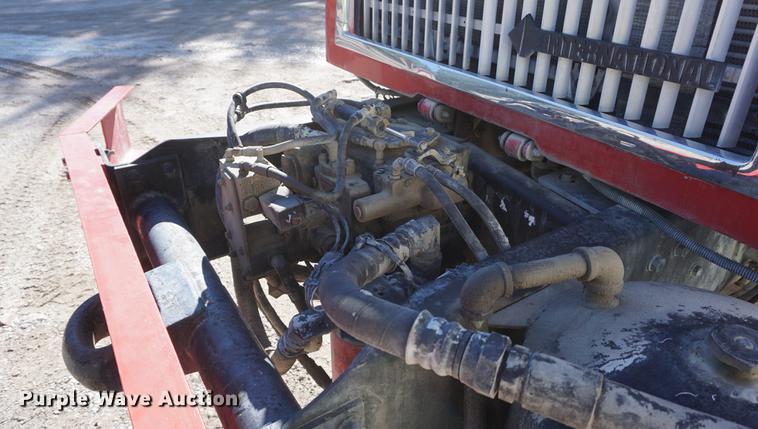 image for item DD6633 1999 International Paystar 5000 ready mix truck