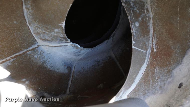 image for item DD6633 1999 International Paystar 5000 ready mix truck