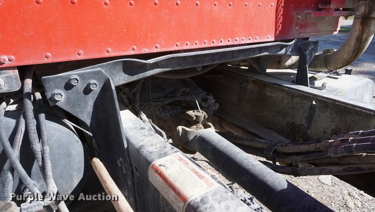 image for item DD6633 1999 International Paystar 5000 ready mix truck