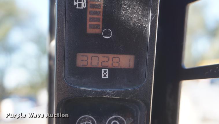 image for item DD6655 2007 Case 450 skid steer