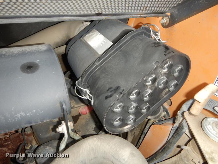 image for item DD6655 2007 Case 450 skid steer