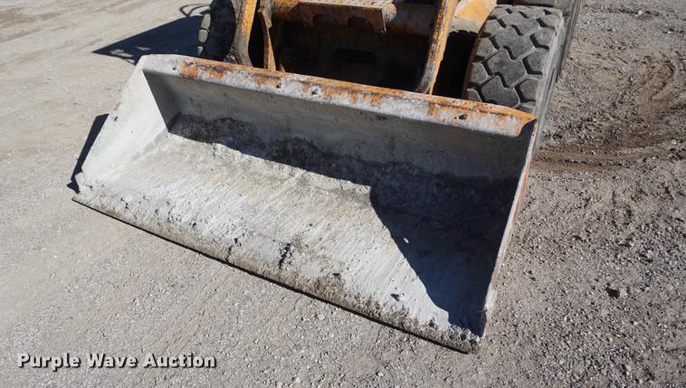 image for item DD6655 2007 Case 450 skid steer