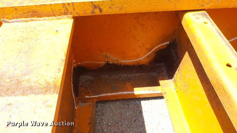 image for item DE2970 1989 Trail King TK120DG-553 low boy equipment trailer