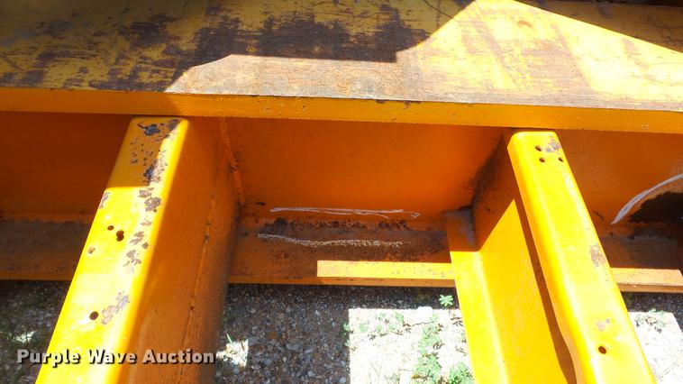 image for item DE2970 1989 Trail King TK120DG-553 low boy equipment trailer