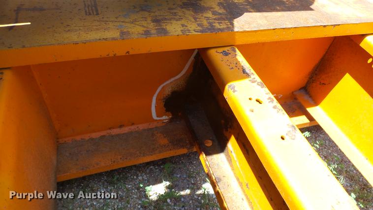 image for item DE2970 1989 Trail King TK120DG-553 low boy equipment trailer