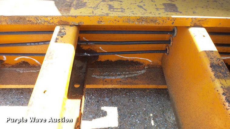 image for item DE2970 1989 Trail King TK120DG-553 low boy equipment trailer