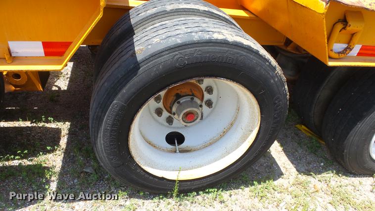 image for item DE2970 1989 Trail King TK120DG-553 low boy equipment trailer