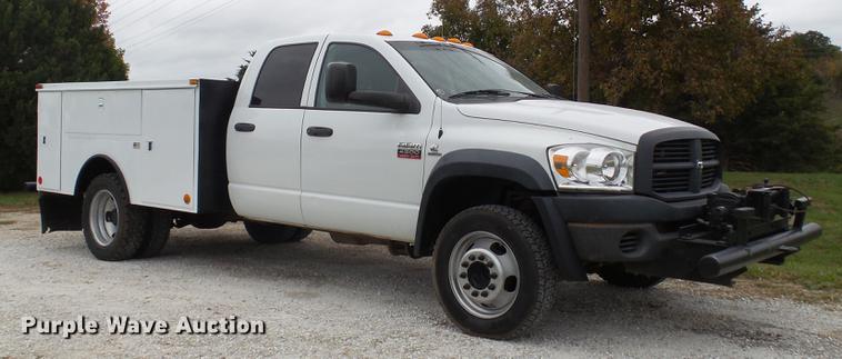 image for item DE4922 2008 Dodge Ram 4500 Quad Cab utility bed truck