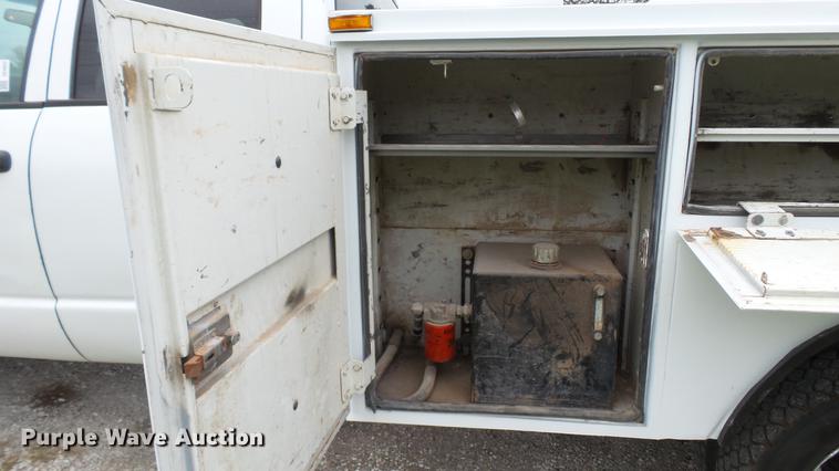 image for item DE4922 2008 Dodge Ram 4500 Quad Cab utility bed truck