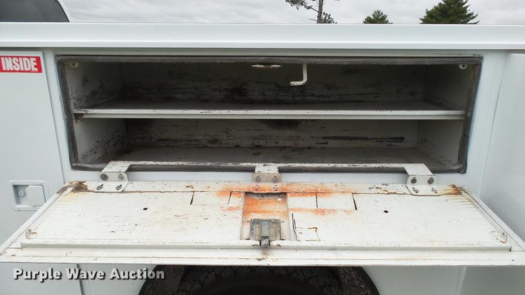 image for item DE4922 2008 Dodge Ram 4500 Quad Cab utility bed truck