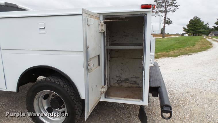 image for item DE4922 2008 Dodge Ram 4500 Quad Cab utility bed truck